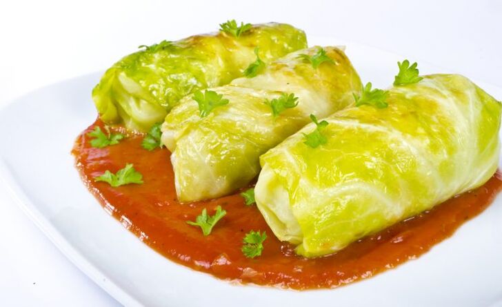 With gout, a hearty dish will be the zander rolls with ricotta in Chinese cabbage